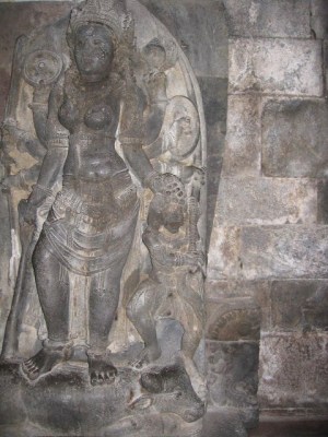 プランバナン寺院　シヴァ堂　ドルガー女神像